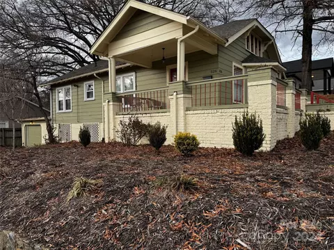 526 Mulberry Sw St SW, Lenoir, NC 28645