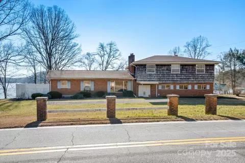 4186 Lake James Rd, Marion, NC 28752
