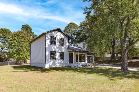 2400 Caswell Ct, Gastonia, NC 28054