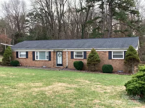 9608 Sunway Dr, Mint Hill, NC 28227