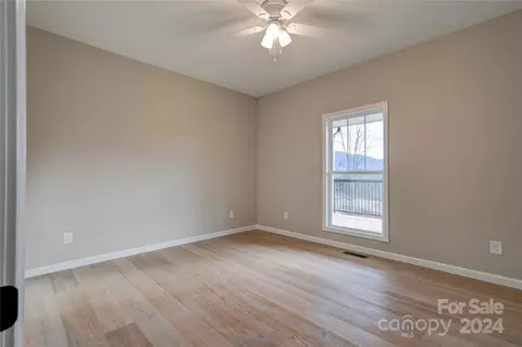 Bedroom - 4206 Boulder Dr, Morganton, NC 28655 photo 2 of 6
