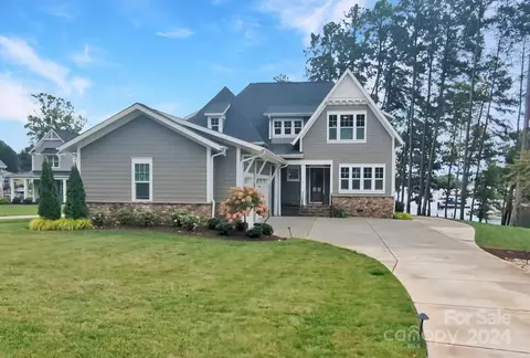 909 Cornelius Rd, Mooresville, NC 28117