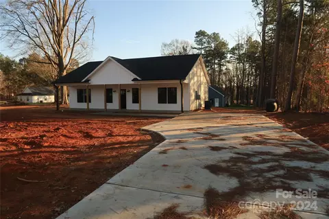 615 E Ridge Rd, Salisbury, NC 28144 photo 3