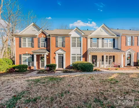 10859 Garden Oaks Ln, Charlotte, NC 28273