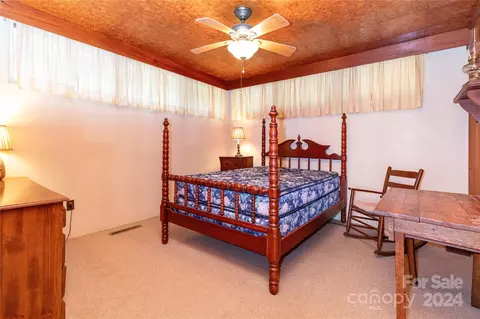 Bedroom - 57 Dix Gap Cir, Cullowhee, NC 28723 photo 3 of 4