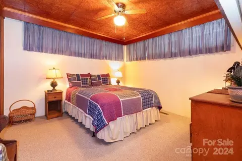 Bedroom - 57 Dix Gap Cir, Cullowhee, NC 28723 photo 2 of 4