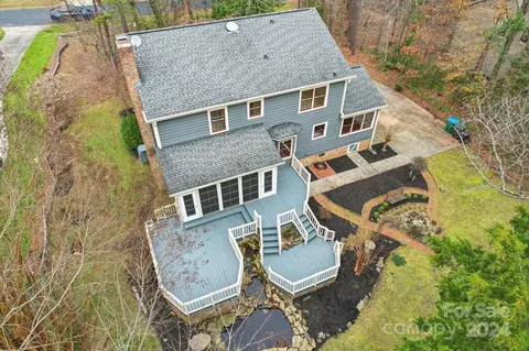 14008 Creekside Dr, Matthews, NC 28105