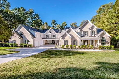 335 Blume Rd, Mooresville, NC 28117