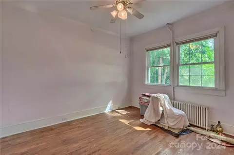 Bedroom - 402 E Arch St, Lancaster, SC 29720 photo 3 of 9