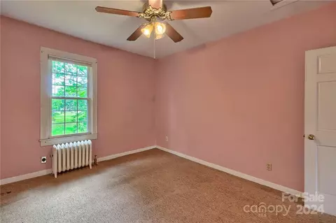 Bedroom - 402 E Arch St, Lancaster, SC 29720 photo 5 of 9