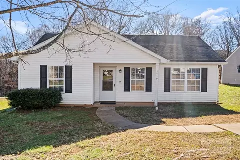 1439 Clooney Ln, Charlotte, NC 28262