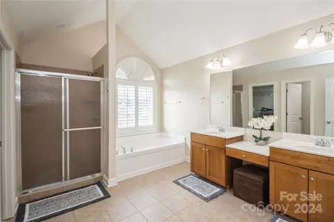 Bath - 3589 County Down Ave, Kannapolis, NC 28081 photo 1 of 4