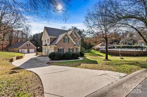 116 Diamond Head Dr, Mooresville, NC 28117