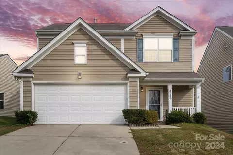 2936 Westbury Ct, Dallas, NC 28034