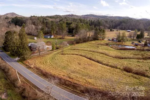 Grandview Lane, Hendersonville, NC 28791
