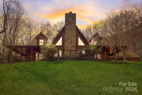 33 Poplar Ridge Ln, Burnsville, NC 28714