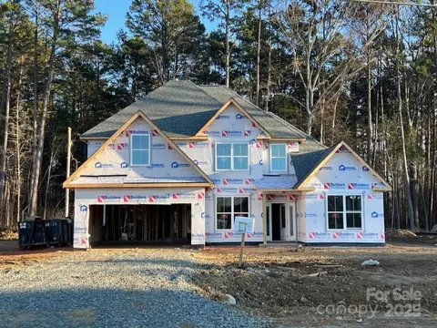 7112 Hambright Rd, Huntersville, NC 28078