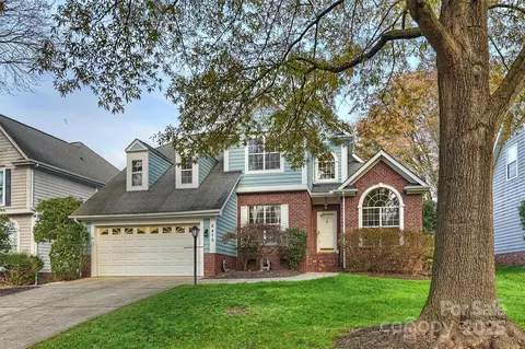 6415 Outer Bridge Ln, Charlotte, NC 28270