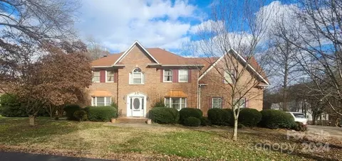 5906 Sierra Dr, Charlotte, NC 28216