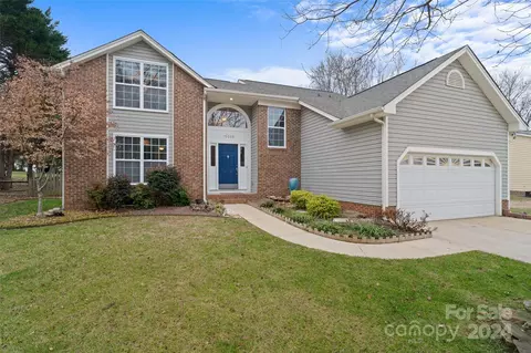 13005 Seascape Ln, Charlotte, NC 28278