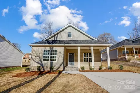 391 S Nw Cir NW, Concord, NC 28027