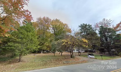 525 Toddville Rd, Charlotte, NC 28214