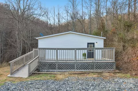 205 Sleepy Hollow Dr, Mars Hill, NC 28754