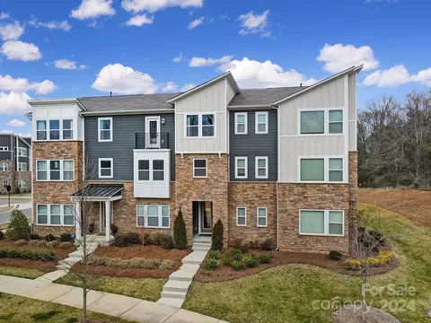 2219 Aria Park Dr, Charlotte, NC 28262