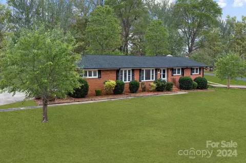 840 Belmorrow Dr, Charlotte, NC 28214