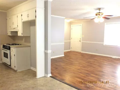 Living - 1857 Williams Cir, Lancaster, SC 29720 photo 1 of 3