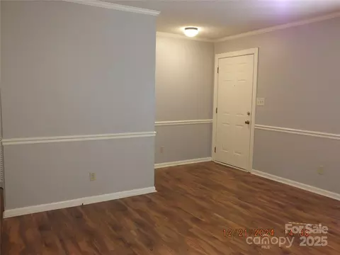 Living - 1857 Williams Cir, Lancaster, SC 29720 photo 2 of 3