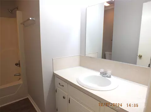 Bath - 1857 Williams Cir, Lancaster, SC 29720 photo 2 of 2