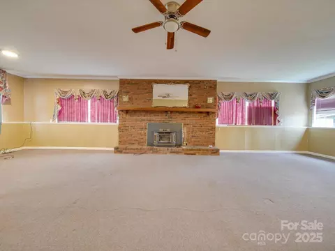 Living - 523 Fox Ave, Chester, SC 29706 photo 17 of 18