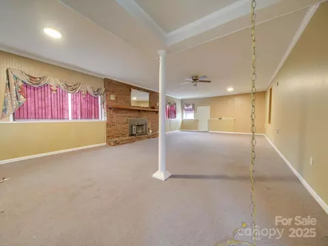 Living - 523 Fox Ave, Chester, SC 29706 photo 18 of 18