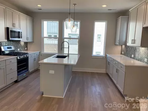 926 Callahan Eqx1768 St #EQX1768, Charlotte, NC 28206