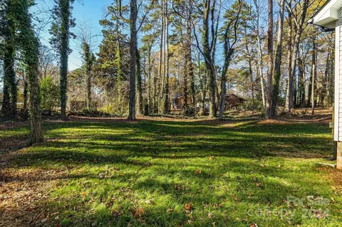 1121 Laurel St, Salisbury, NC 28144 photo 4