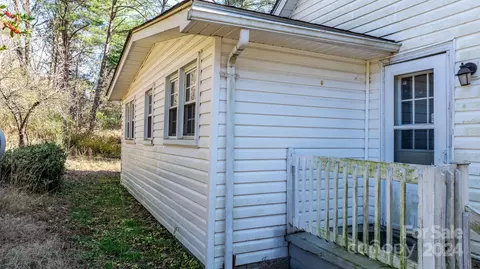 Exterior - 811 Markham Rd, Tryon, NC 28782 photo 3 of 3