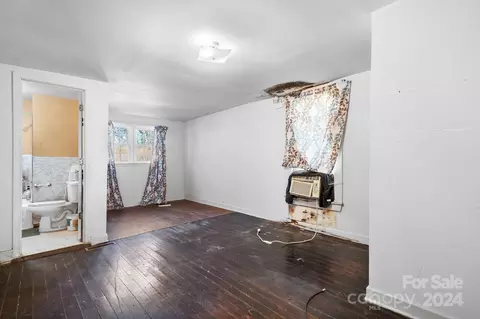 Bedroom - 811 Markham Rd, Tryon, NC 28782 photo 5 of 5