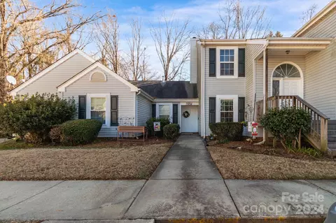 1576 Hunt Club Ct, Rock Hill, SC 29732