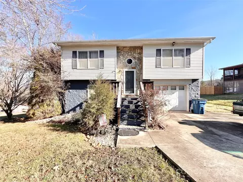 3556 Majestic View Pl, Lenoir, NC 28645