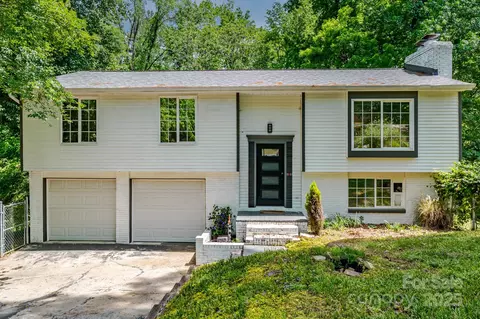 6726 Wannamaker Ln, Charlotte, NC 28226