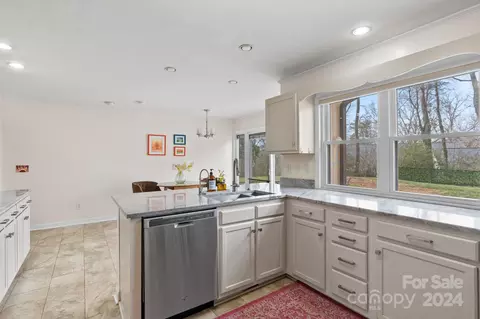 Kitchen - 511 Nellie John Dr, Clyde, NC 28721 photo 1 of 4