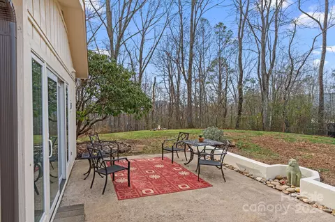 Exterior - 511 Nellie John Dr, Clyde, NC 28721 photo 4 of 5