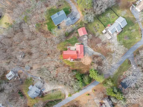 View/Area - 511 Nellie John Dr, Clyde, NC 28721 photo 1 of 5