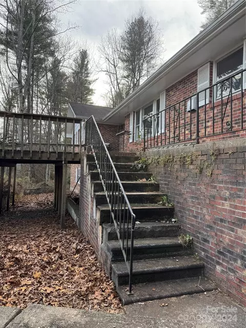 382 Barclay Rd, Brevard, NC 28712