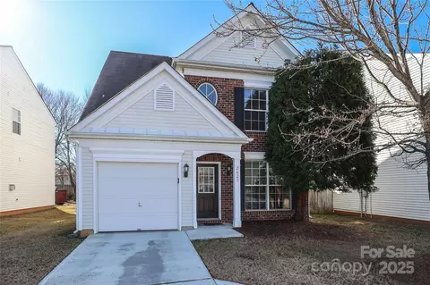 2427 Normancrest Dr, Charlotte, NC 28270