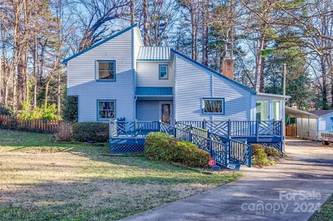 111 Country Ln, Belmont, NC 28012