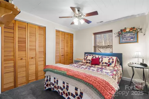 Bedroom - 4296 Siloam Rd, Dobson, NC 27017 photo 3 of 3