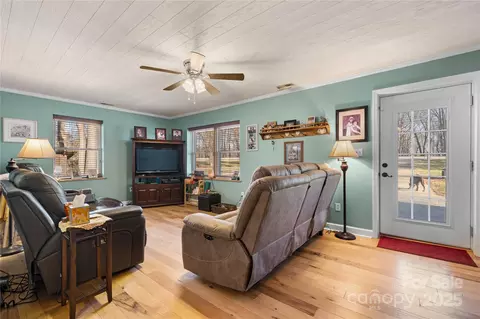 Living - 4296 Siloam Rd, Dobson, NC 27017 photo 4 of 5