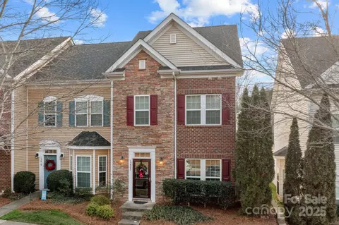 13823 Waverton Ln, Huntersville, NC 28078